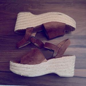BROWN ESPADRILLES